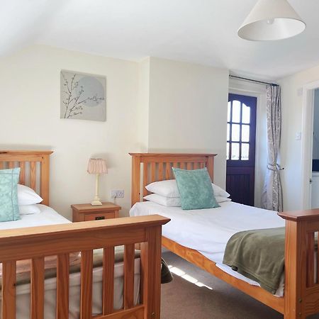 The Crown Hotel Corwen Ngoại thất bức ảnh