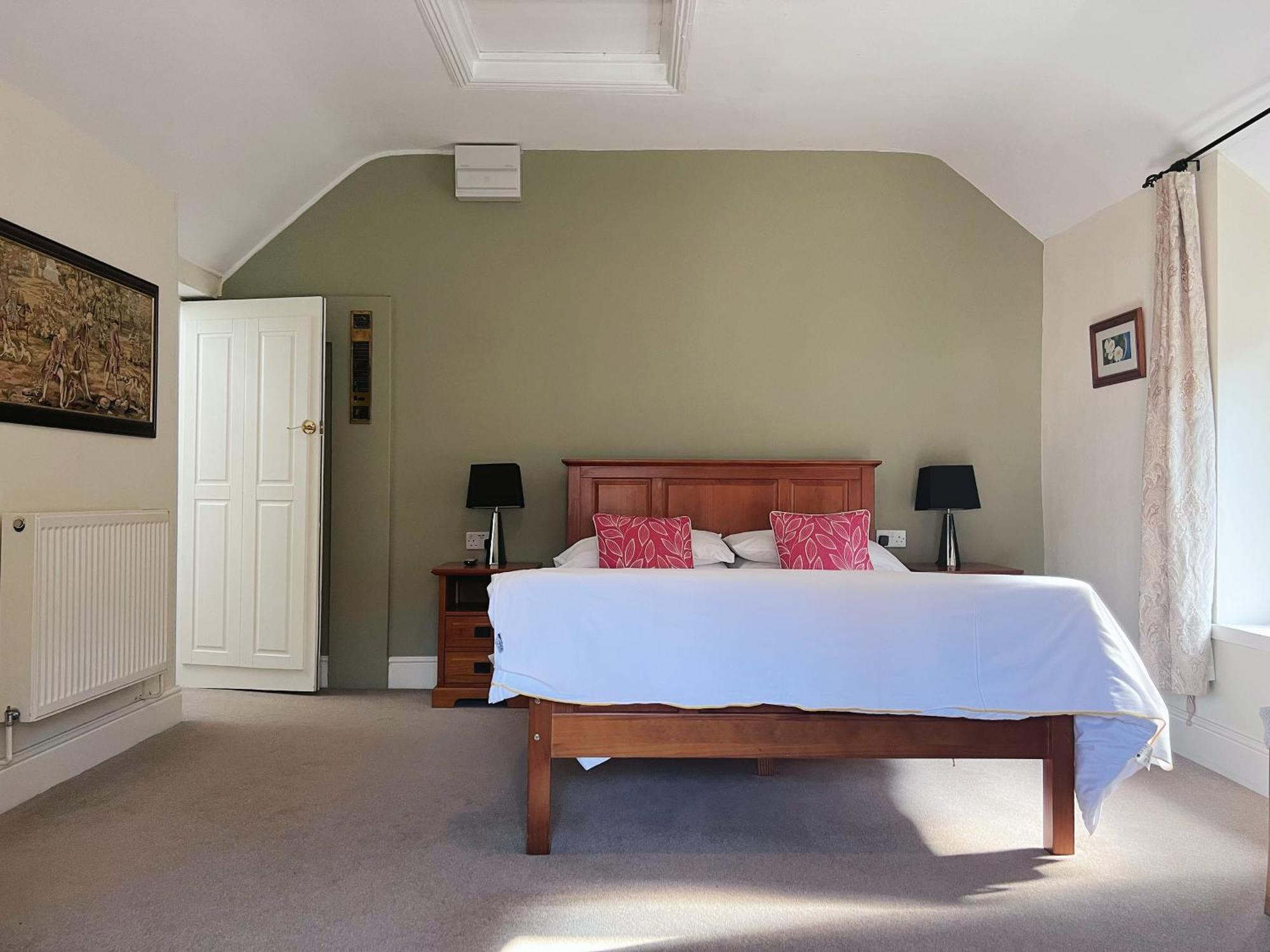 The Crown Hotel Corwen Ngoại thất bức ảnh