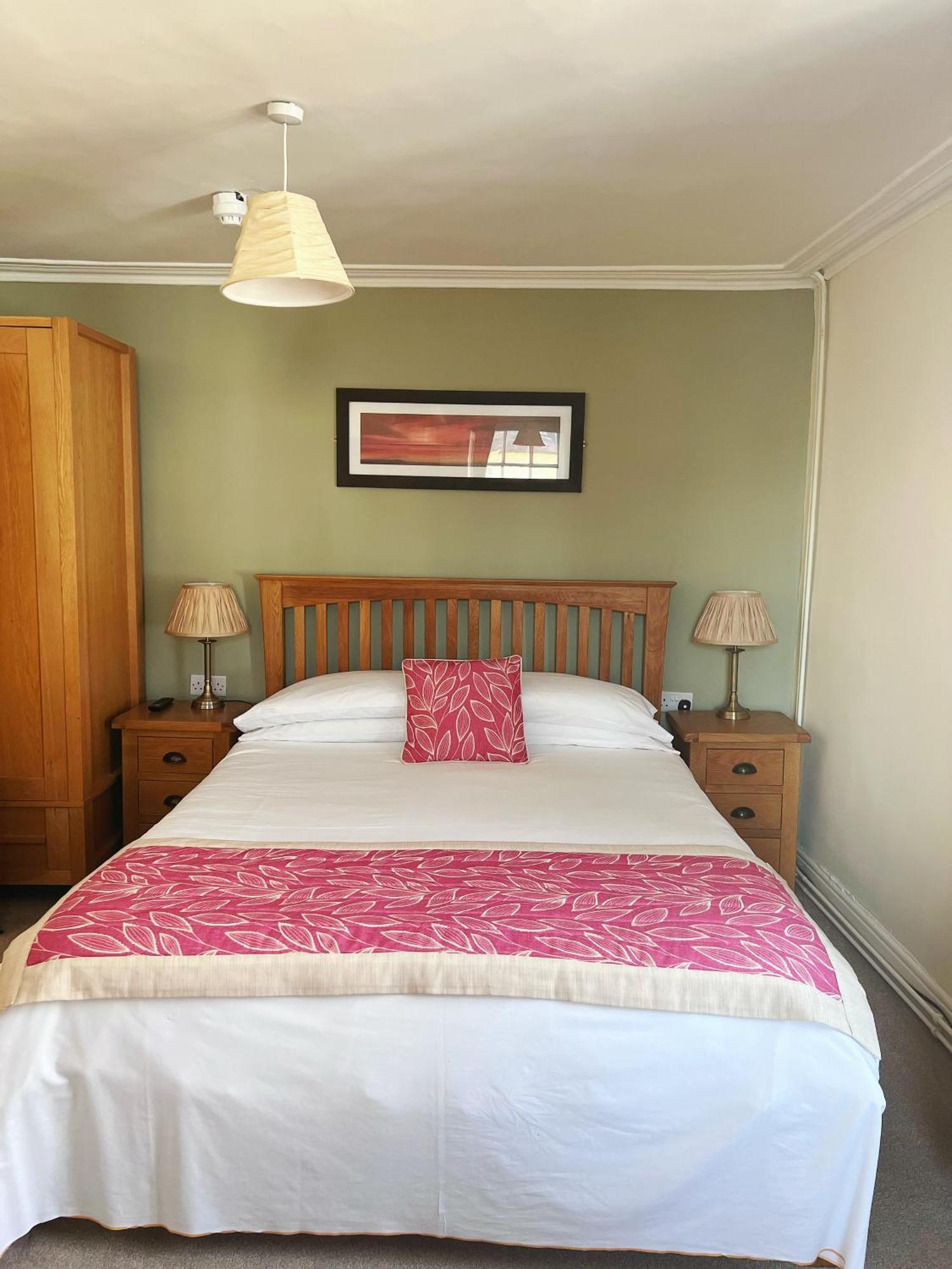 The Crown Hotel Corwen Ngoại thất bức ảnh